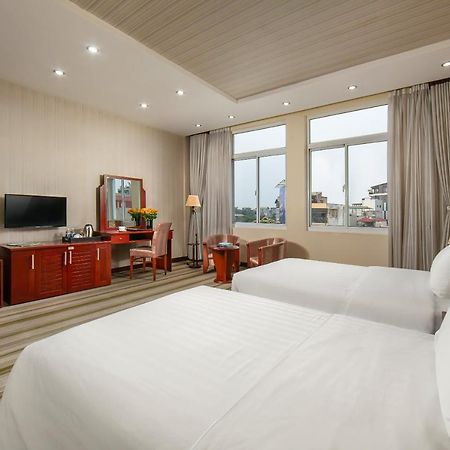 A25 Hotel - 705 Lac Long Quan ハノイ市 エクステリア 写真