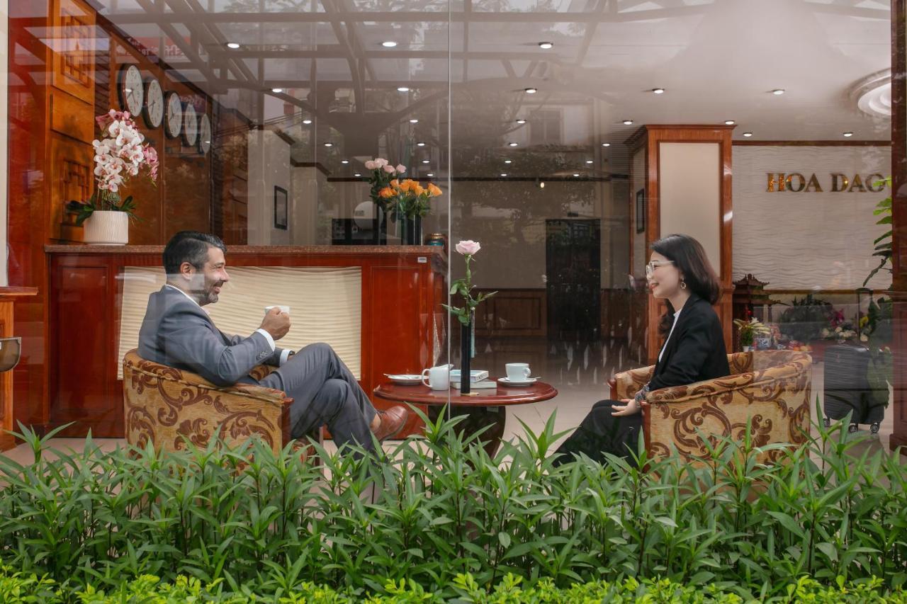 A25 Hotel - 705 Lac Long Quan ハノイ市 エクステリア 写真