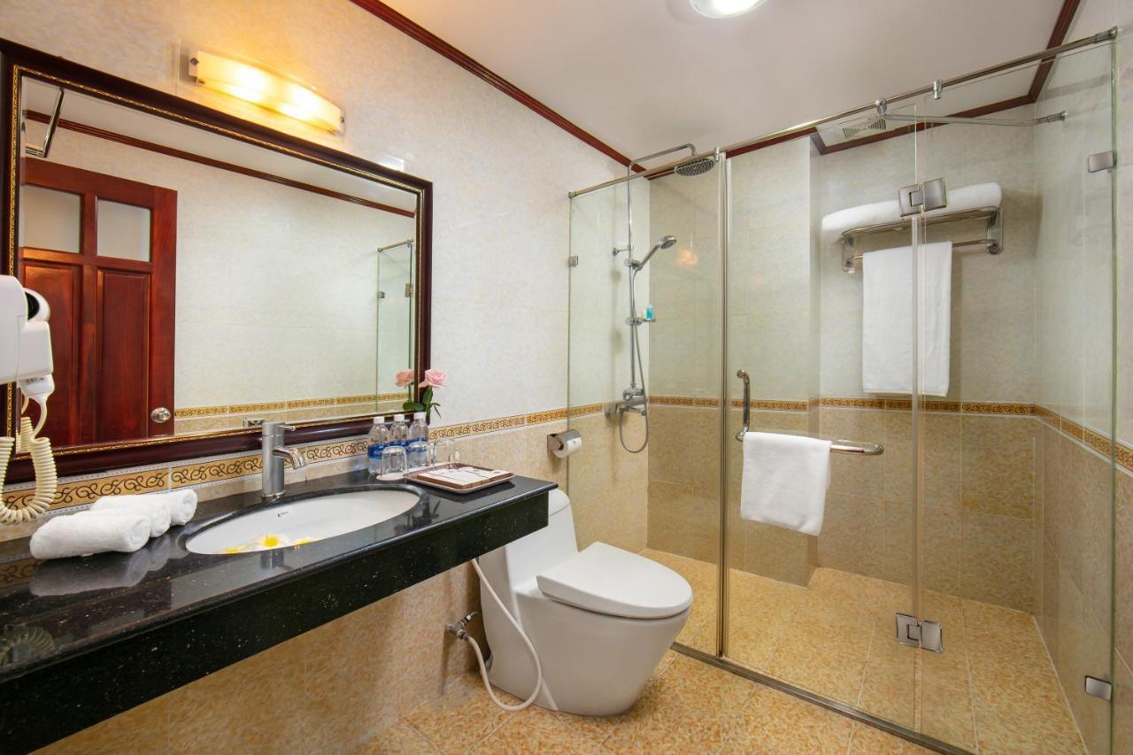 A25 Hotel - 705 Lac Long Quan ハノイ市 エクステリア 写真