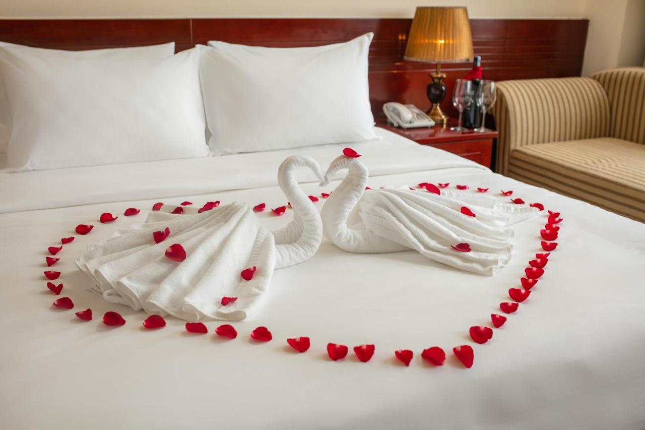 A25 Hotel - 705 Lac Long Quan ハノイ市 エクステリア 写真