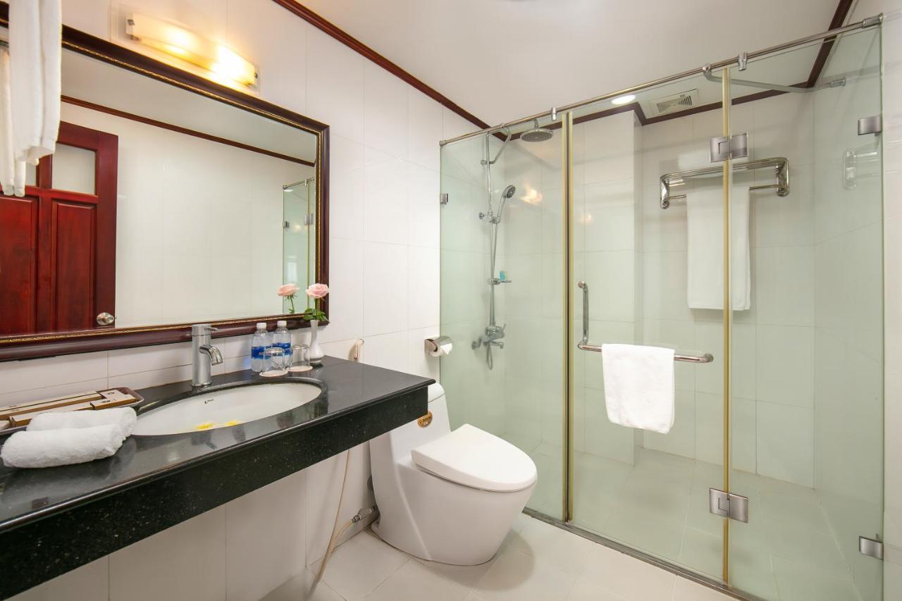 A25 Hotel - 705 Lac Long Quan ハノイ市 エクステリア 写真
