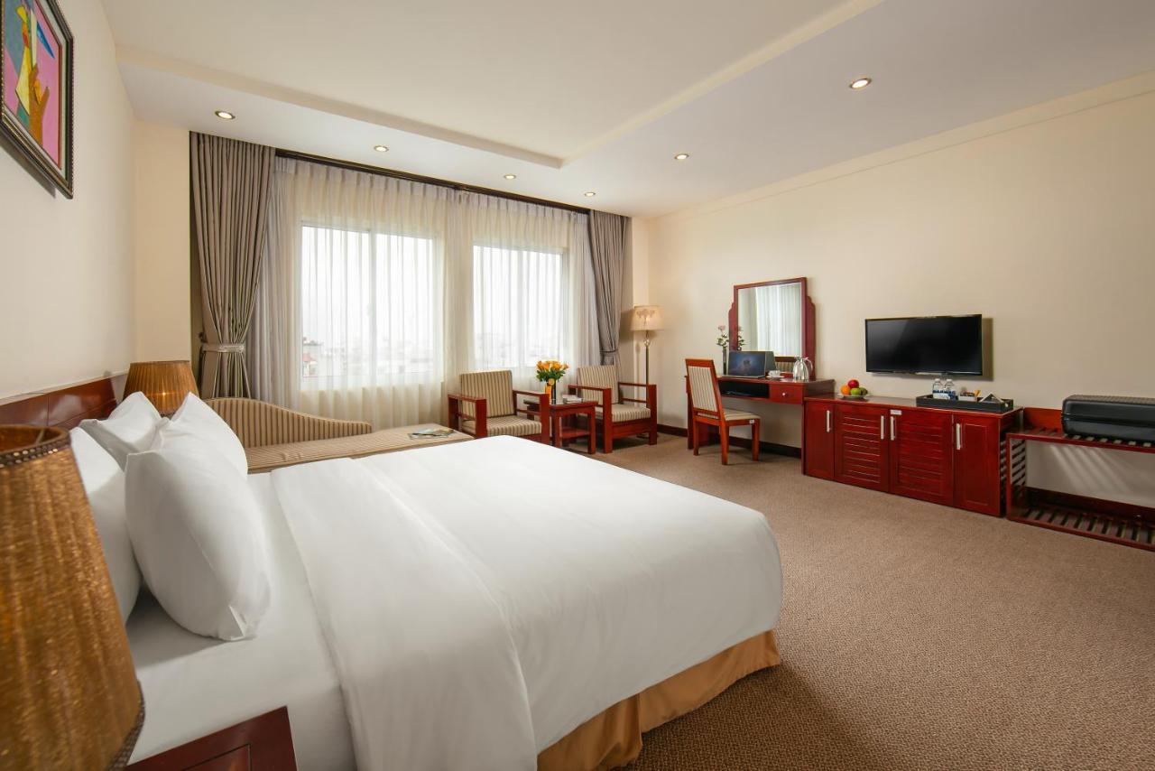 A25 Hotel - 705 Lac Long Quan ハノイ市 エクステリア 写真