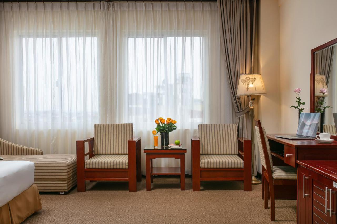 A25 Hotel - 705 Lac Long Quan ハノイ市 エクステリア 写真