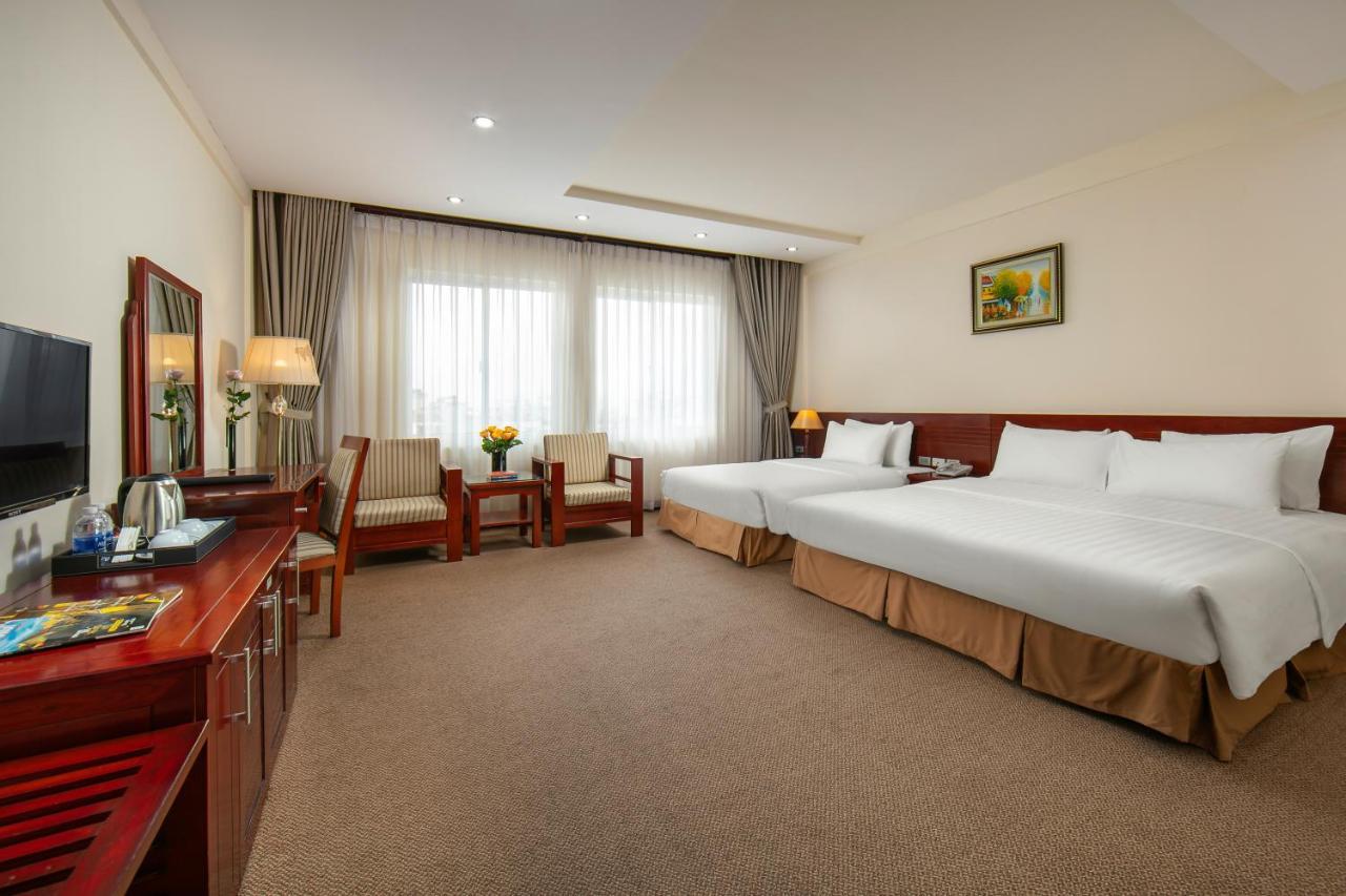 A25 Hotel - 705 Lac Long Quan ハノイ市 エクステリア 写真