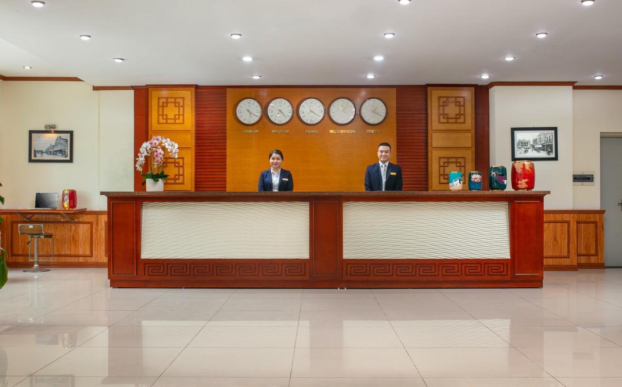A25 Hotel - 705 Lac Long Quan ハノイ市 エクステリア 写真