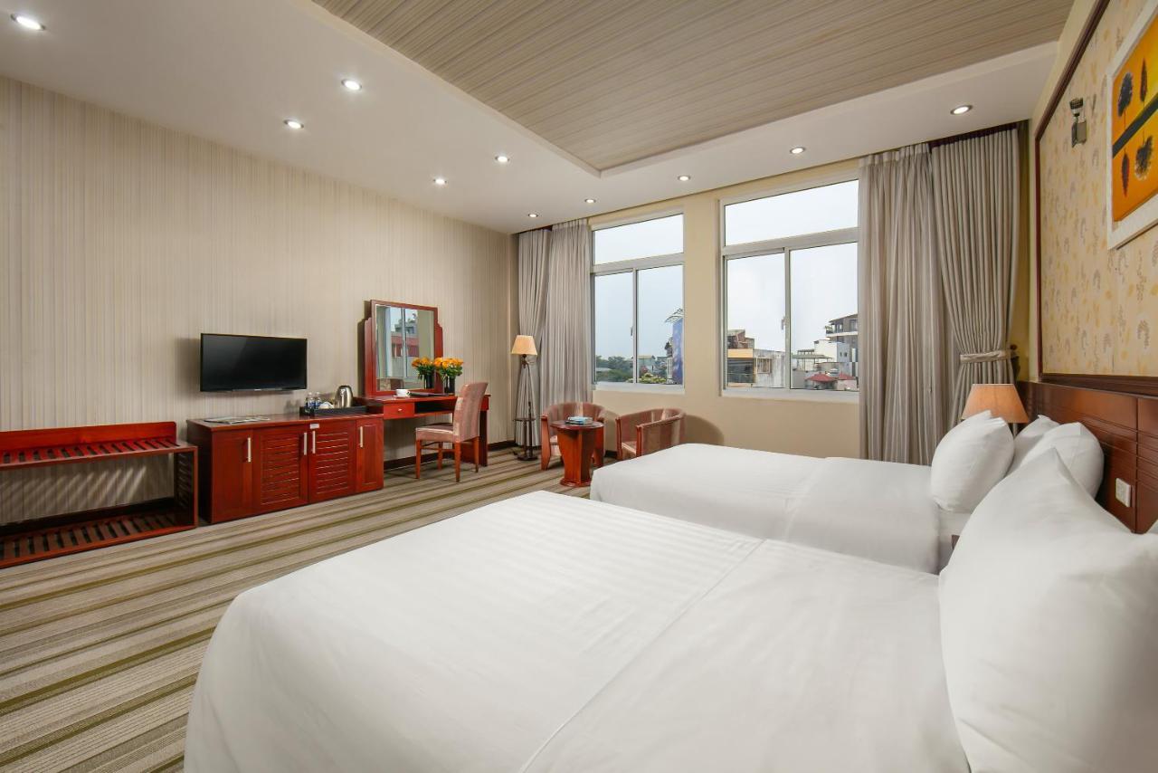A25 Hotel - 705 Lac Long Quan ハノイ市 エクステリア 写真
